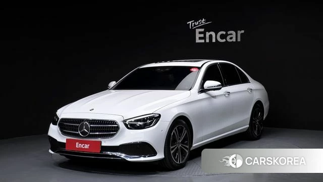 Mercedes-Benz E-Class W213 2022 Белый из Кореи