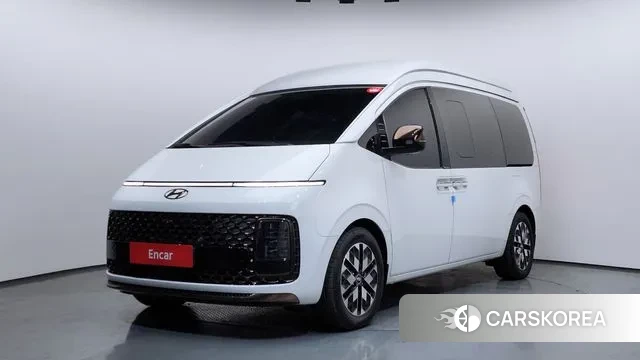 Hyundai Staria 2023 Белый из Кореи