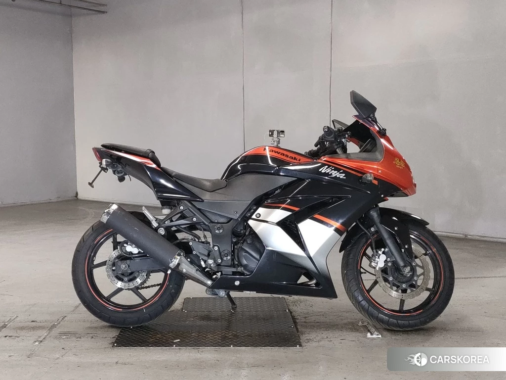 Проданный Kawasaki NINJA 250R id 4174621 из Японии, фото 2