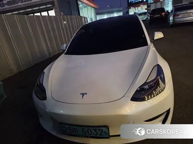 Tesla Model 3 2022 Белый из Кореи