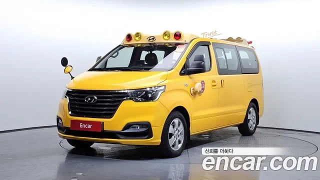 Hyundai The New Grand Starex 2018 Желтый из Кореи