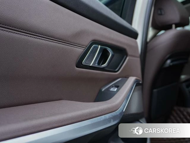 BMW 3 series id 3890792 из Китая