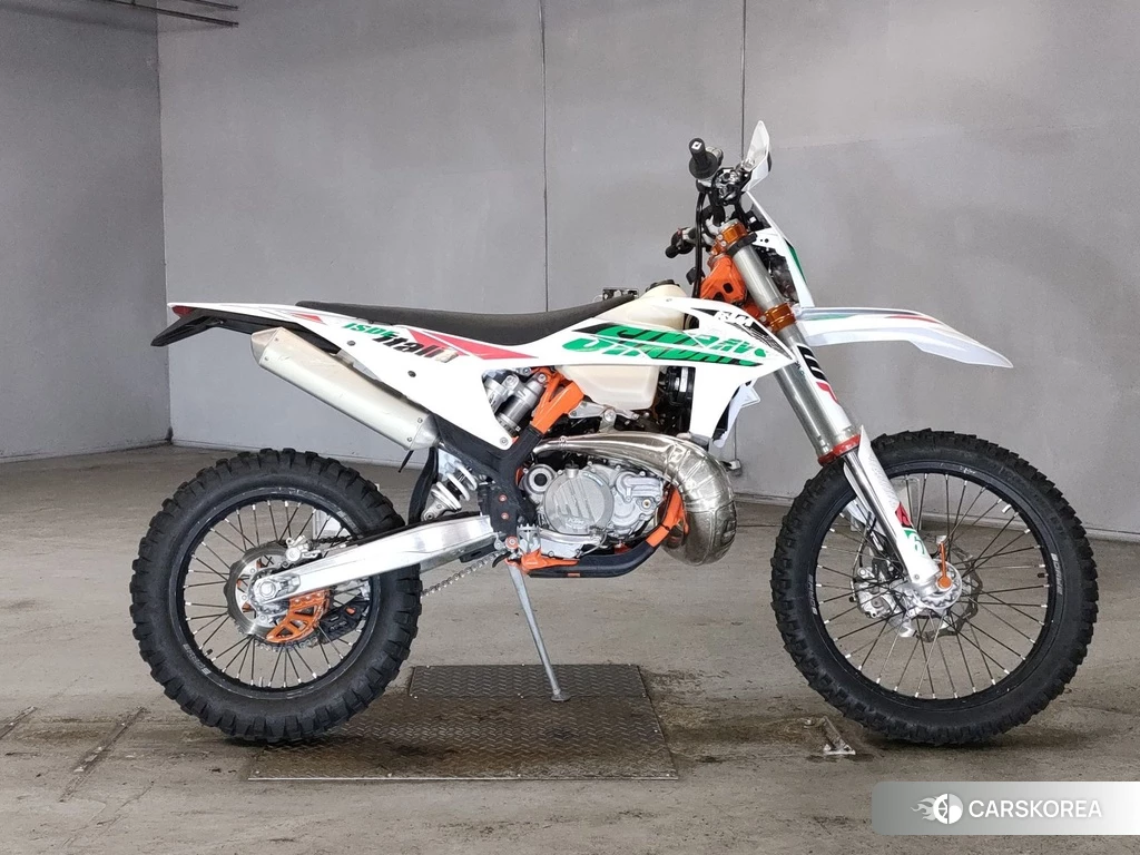 Проданный KTM 300EXC SIXDAYS TPI 2021 из Японии