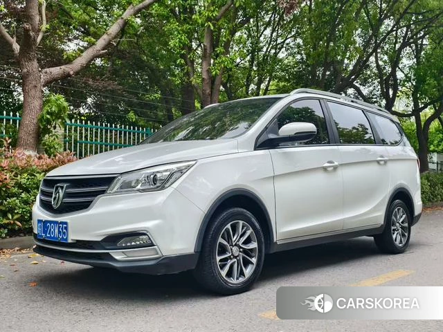 Baojun 730 2019 Белый из Китая
