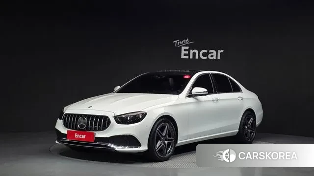 Mercedes-Benz E-Class W213 2022 Белый из Кореи