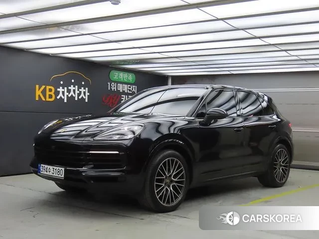 Porsche Cayenne (PO536) 2021 Черный из Кореи