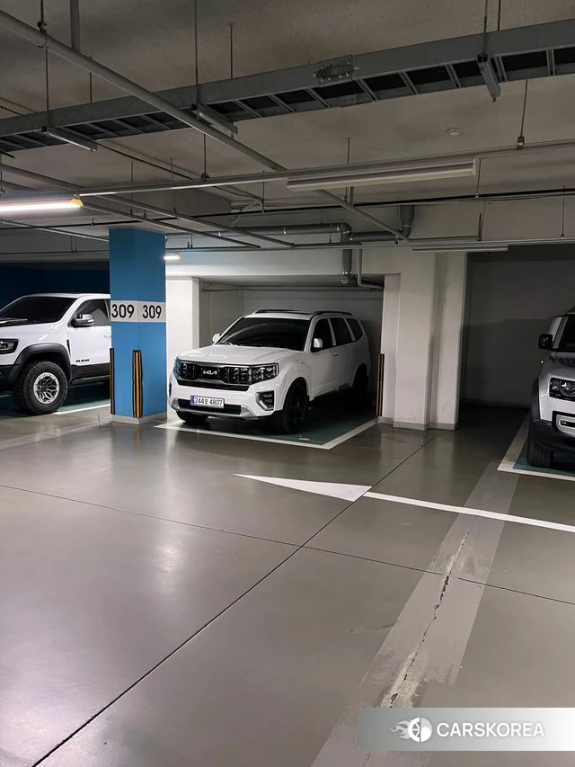 Kia Mohave Master 2023 Белый из Кореи