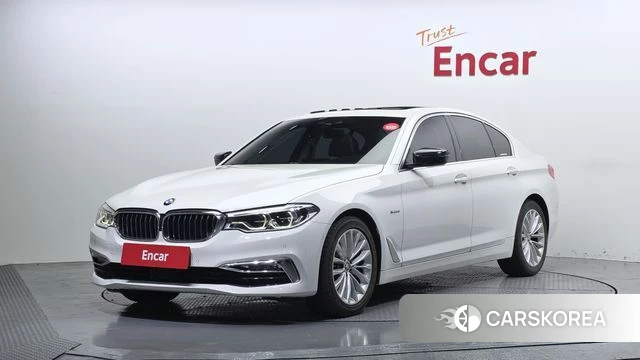 BMW 5 Series (G30) 2018 Белый из Кореи