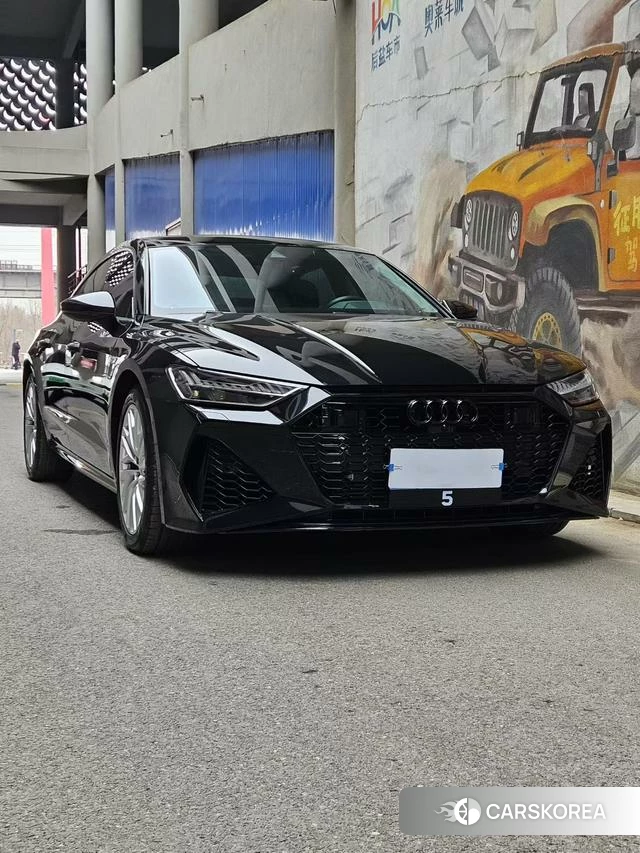 Audi A7L 2024 Черный из Китая