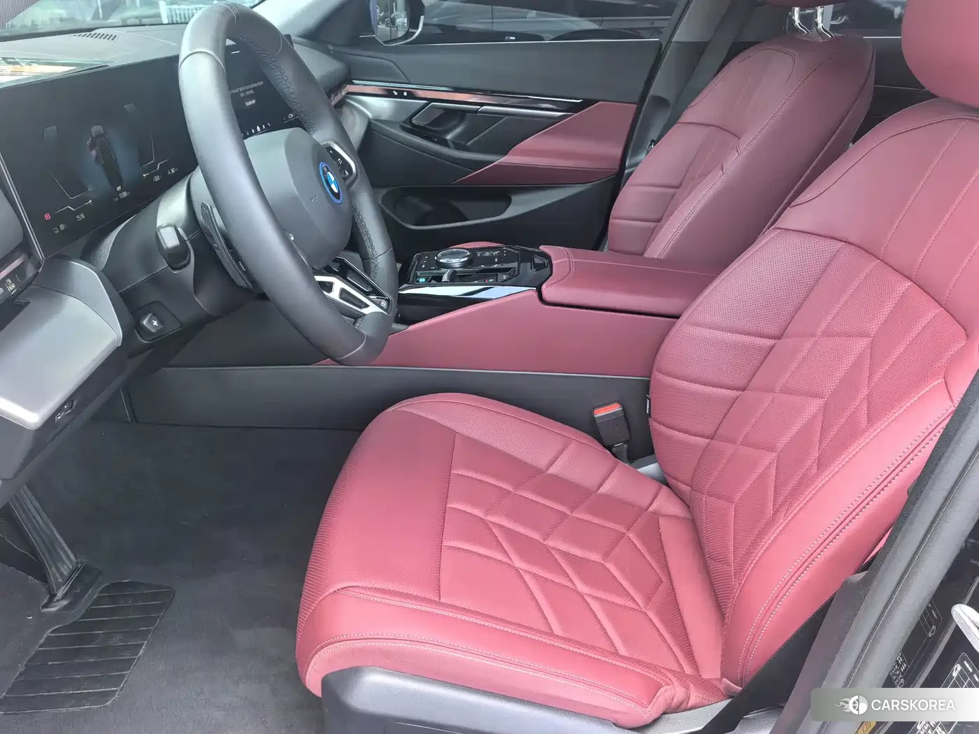 BMW i5 2025 Черный из Китая