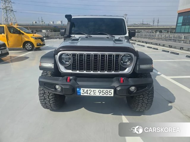 Jeep Wrangler (JL) 2022 Серебряный из Кореи