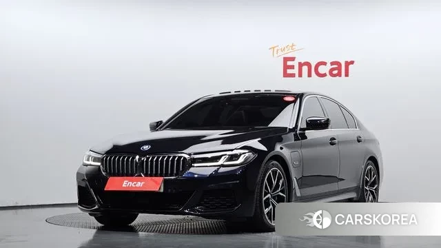 BMW 5 Series (G30) 2022 Черный из Кореи