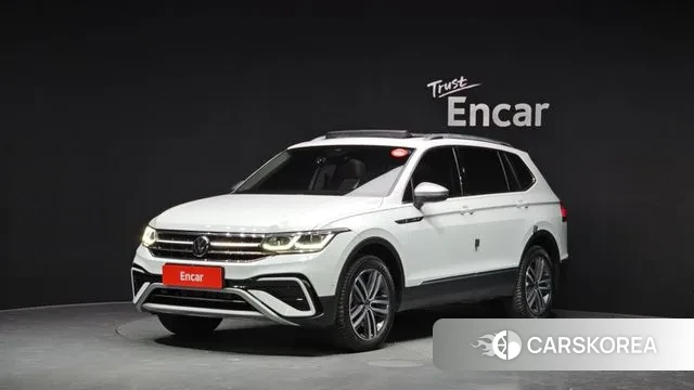 Volkswagen Tiguan Allspace 2023 Белый из Кореи