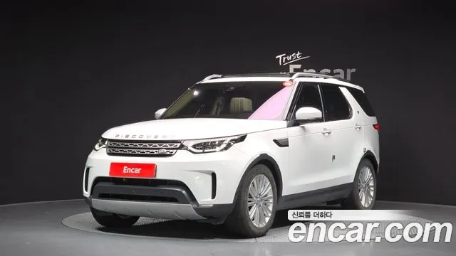 Land Rover Discovery 5 2020 Белый из Кореи