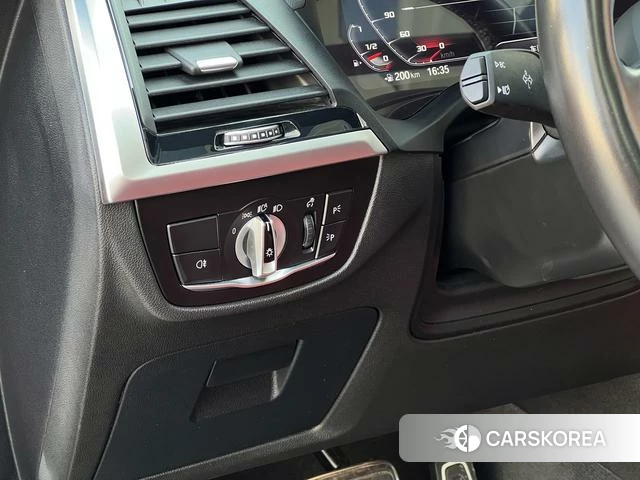 BMW X4 M 2021 Черный из Китая