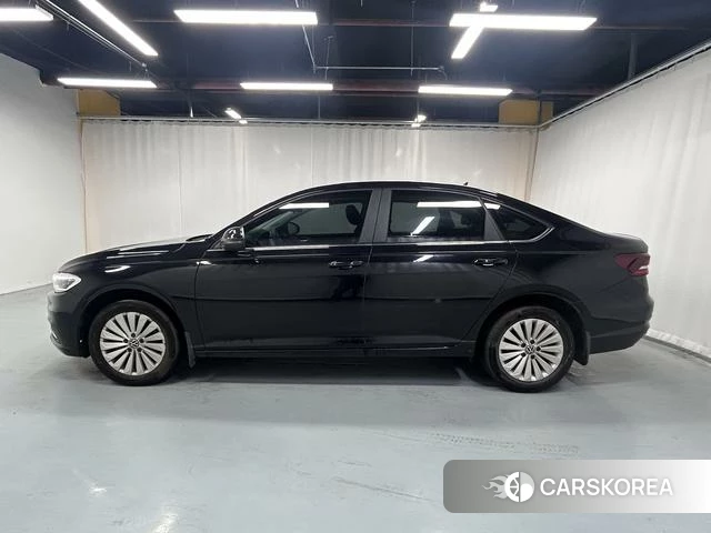 Volkswagen Lavida 2021 Черный из Китая