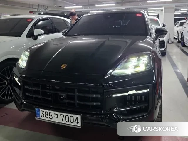 Porsche Cayenne (PO536) 2024 Черный из Кореи