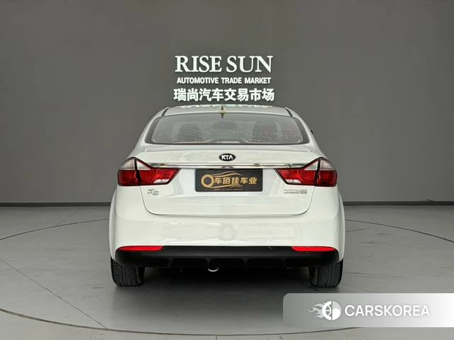 Kia K3 2018 Белый из Китая
