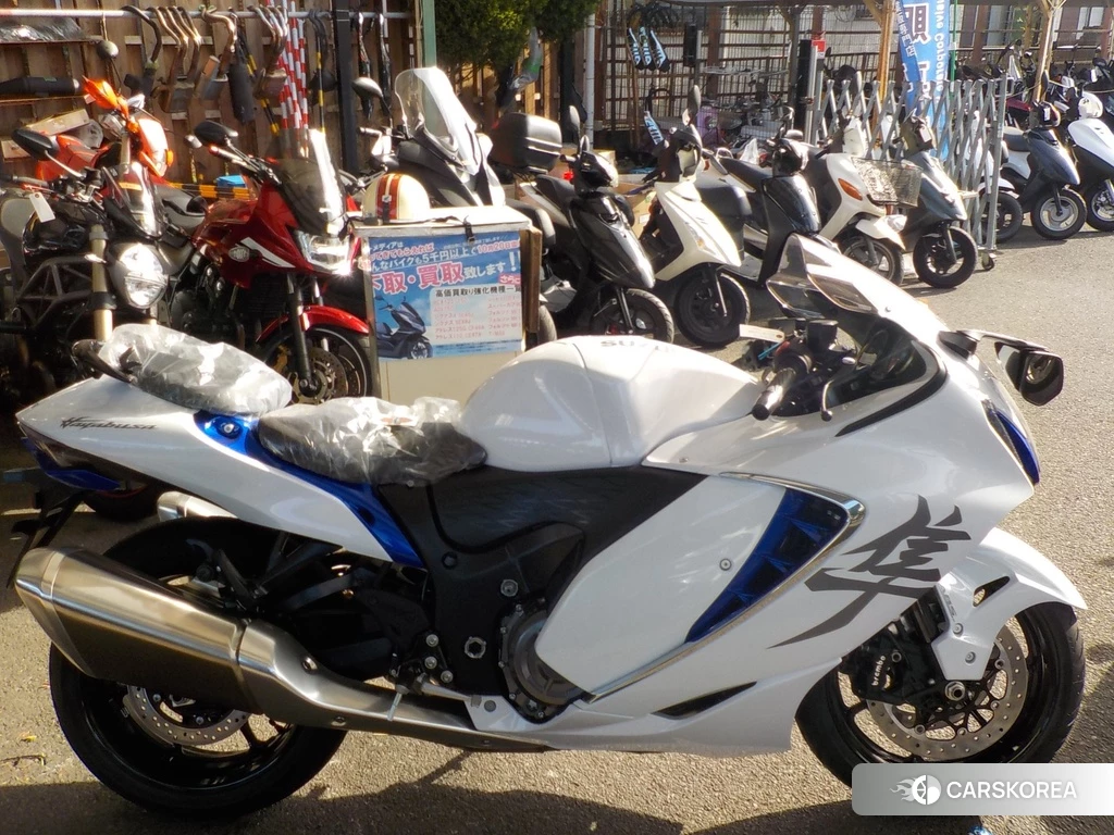 Проданный Suzuki GSX1300R HAYABUSA 2023 из Японии