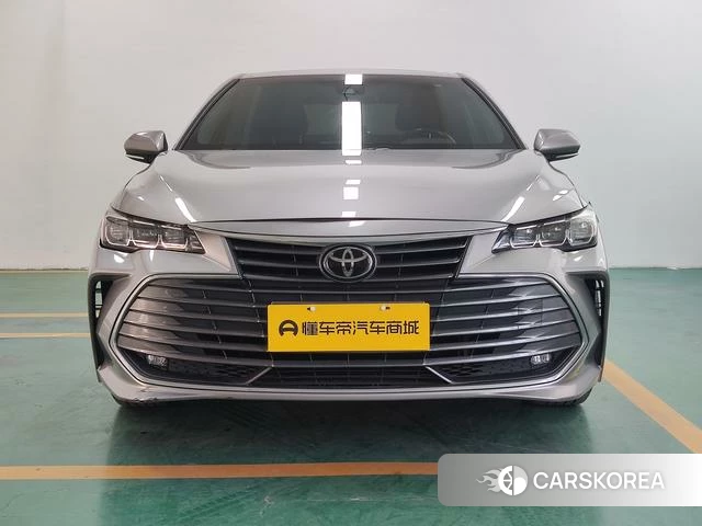 Toyota Asian dragon 2022 Серебристо-серый из Китая