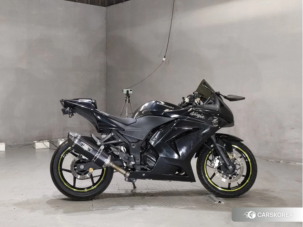 Проданный Kawasaki NINJA 250R id 4148187 из Японии, фото 2