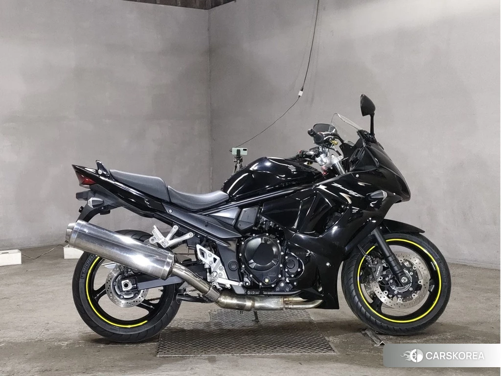 Проданный Suzuki BANDIT 1250F 2011 из Японии