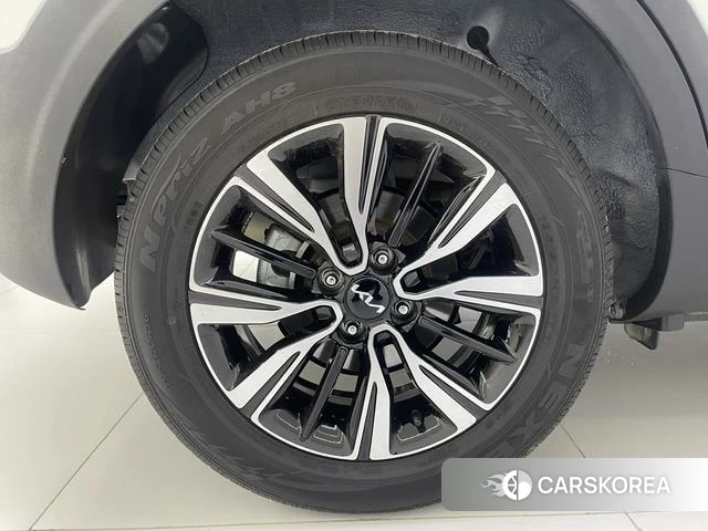 Kia Yi Ran 2023 Белый из Китая