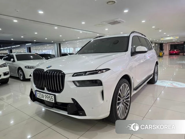 BMW X7 (G07) 2023 Белый из Кореи