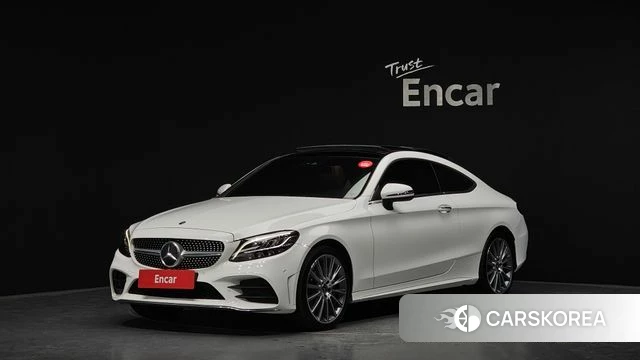 Mercedes-Benz C-Class W205 2019 Белый из Кореи