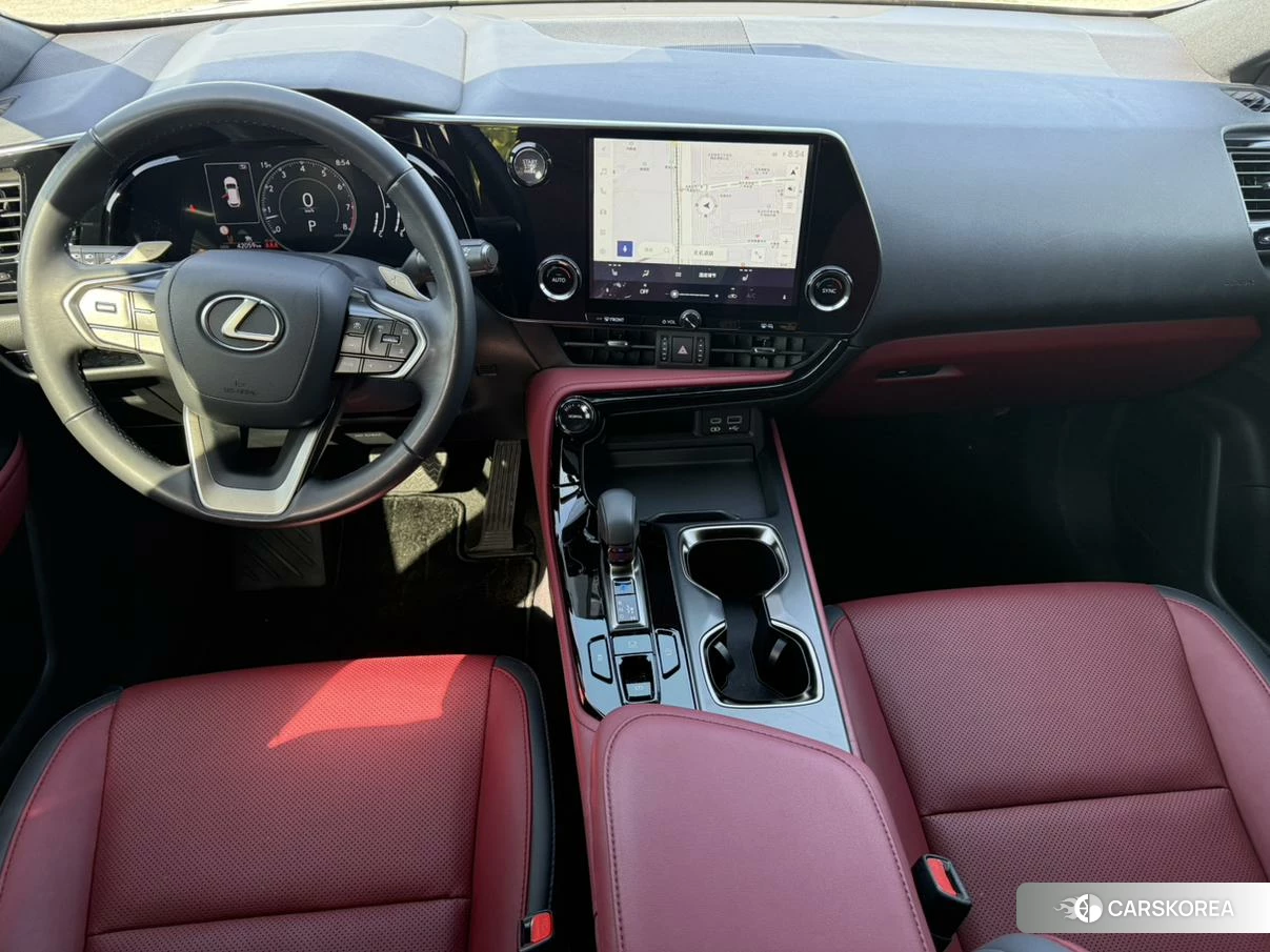 Lexus NX 2023 Темно-серый из Китая