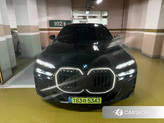 BMW 7 Series (G70) 2025 Черный из Кореи