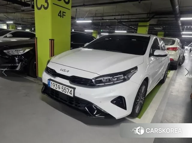 Kia The New K3 2nd generation 2022 Белый из Кореи