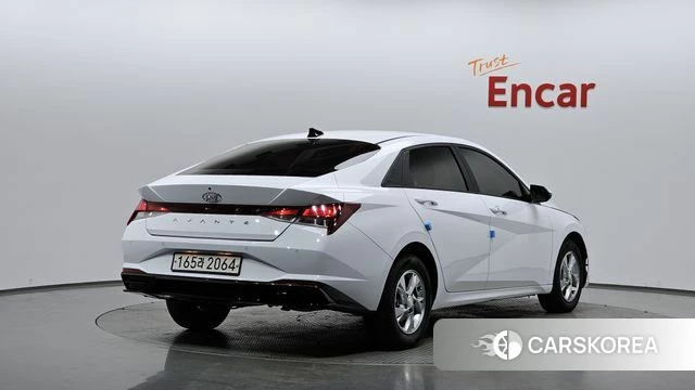 Hyundai Avante (CN7) 2022 Белый из Кореи