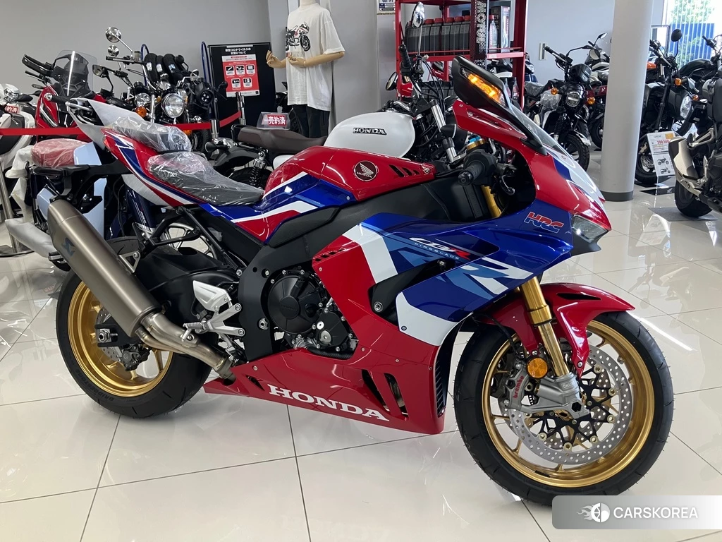 Проданный Honda CBR1000RR-R FIREBLADE SP 2024 из Японии