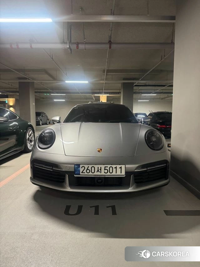 Porsche 911(992) 2022 Серебряный из Кореи