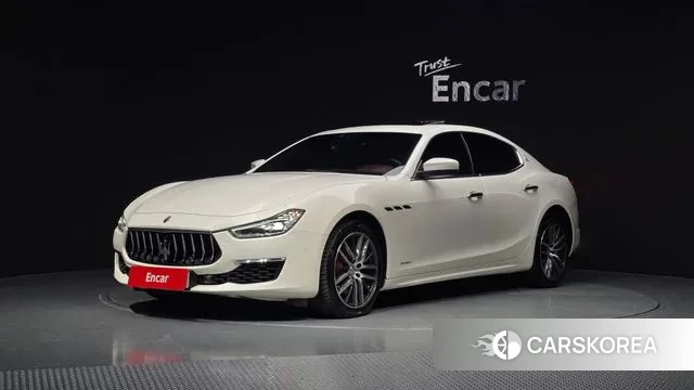 Maserati Ghibli 2019 Белый из Кореи
