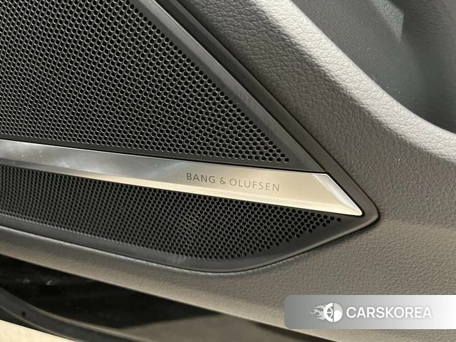 Audi A8 2024 Черный из Китая