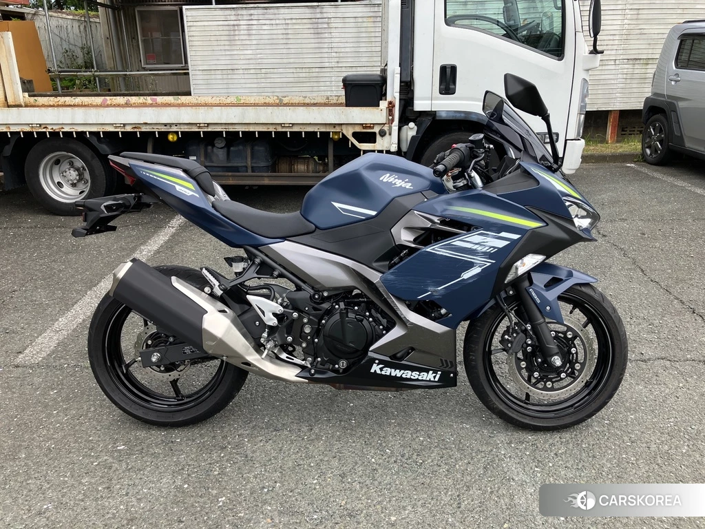 Проданный Kawasaki Ninja 400-2 2022 из Японии, фото 2