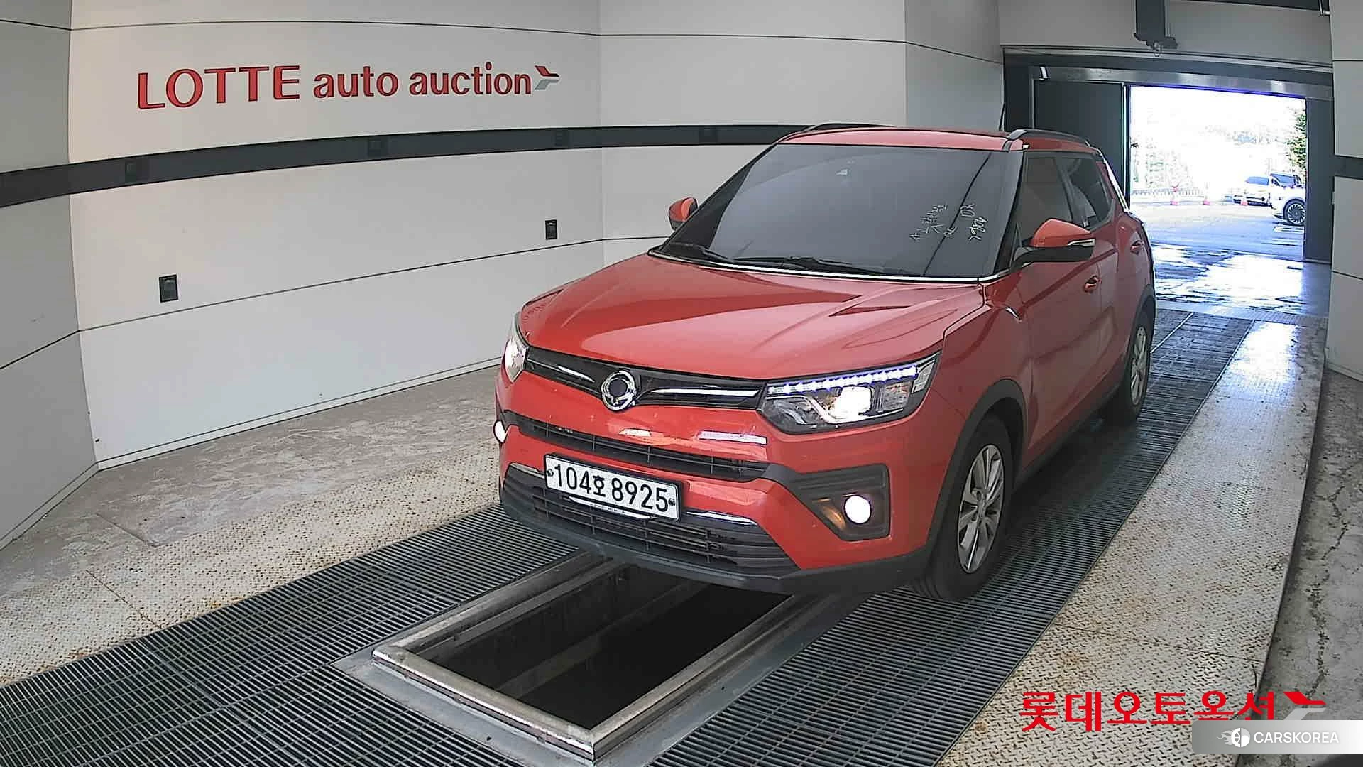 SsangYong Tivoli 2021 Orange Pop из Кореи