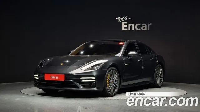 Porsche Panamera (971) 2023 Серый из Кореи