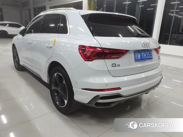 Audi Q3 2022 Белый из Китая