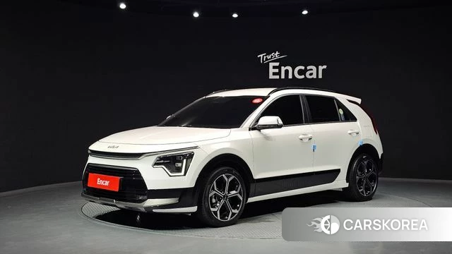 Kia Di Ol Nu Niro 2022 Белый из Кореи