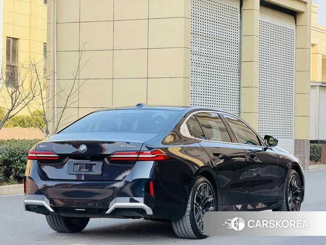 BMW 5 series 2025 Черный из Китая