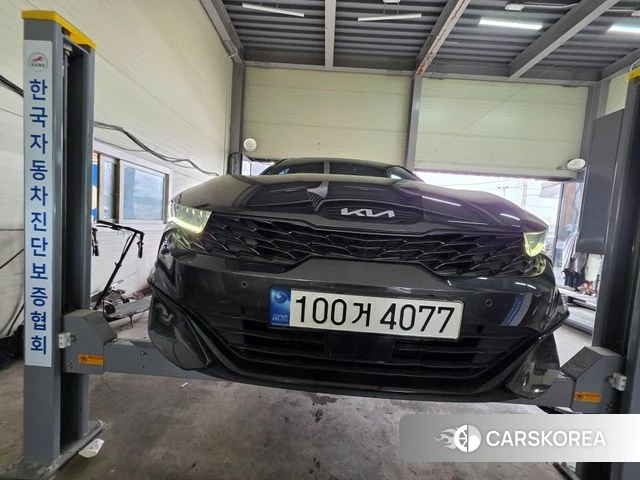 Kia K5 3rd generation 2023 Серый из Кореи