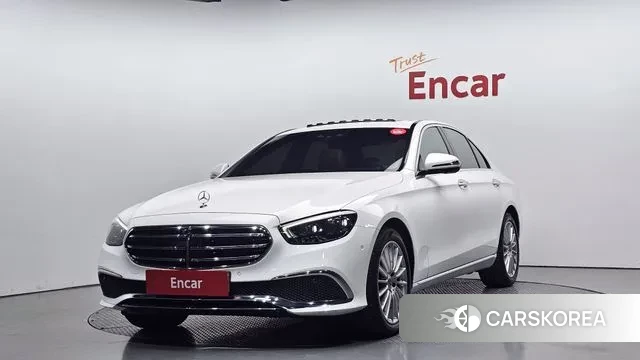 Mercedes-Benz E-Class W213 2022 Белый из Кореи