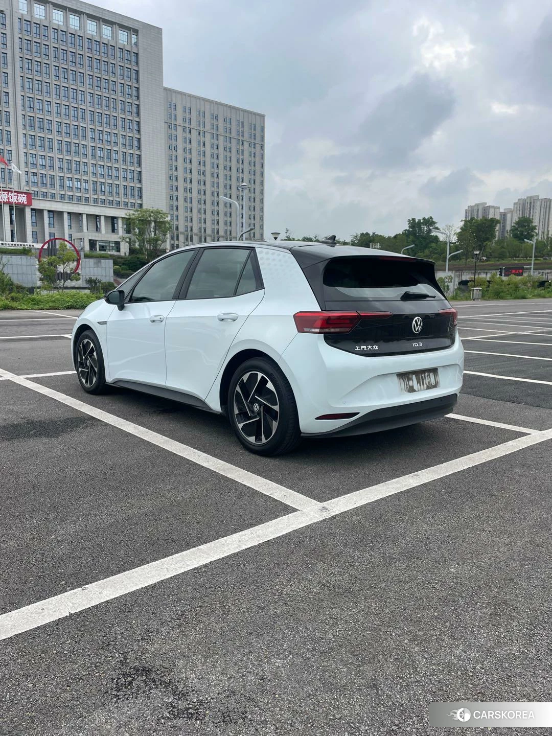 Volkswagen ID.3 2022 Белый из Китая