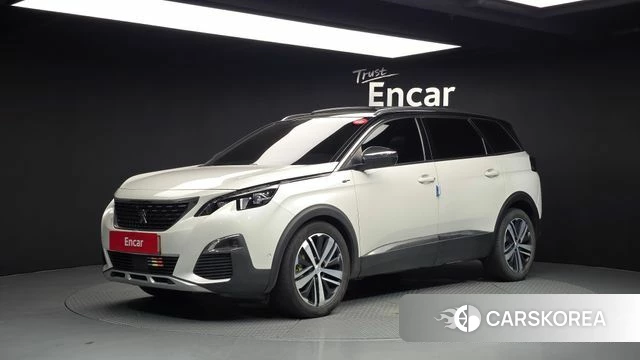 Peugeot 5008 second generation 2018 Белый из Кореи