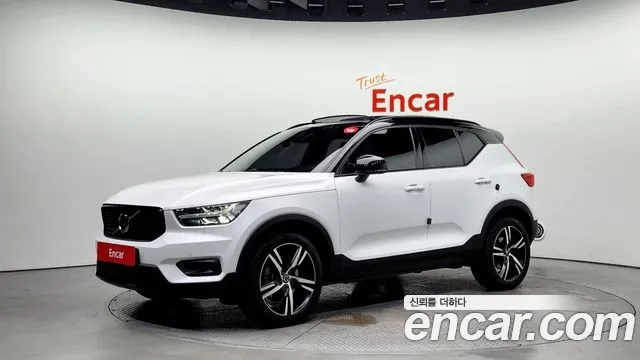 Volvo XC40 2019 Белый из Кореи