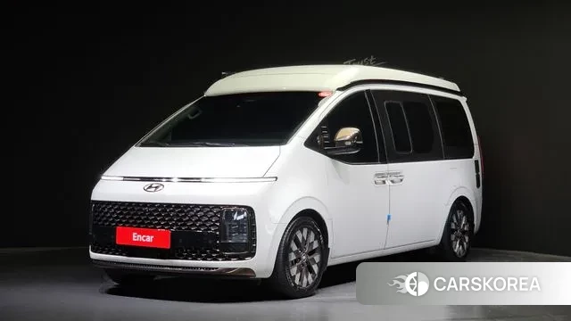 Hyundai Staria 2023 Белый из Кореи