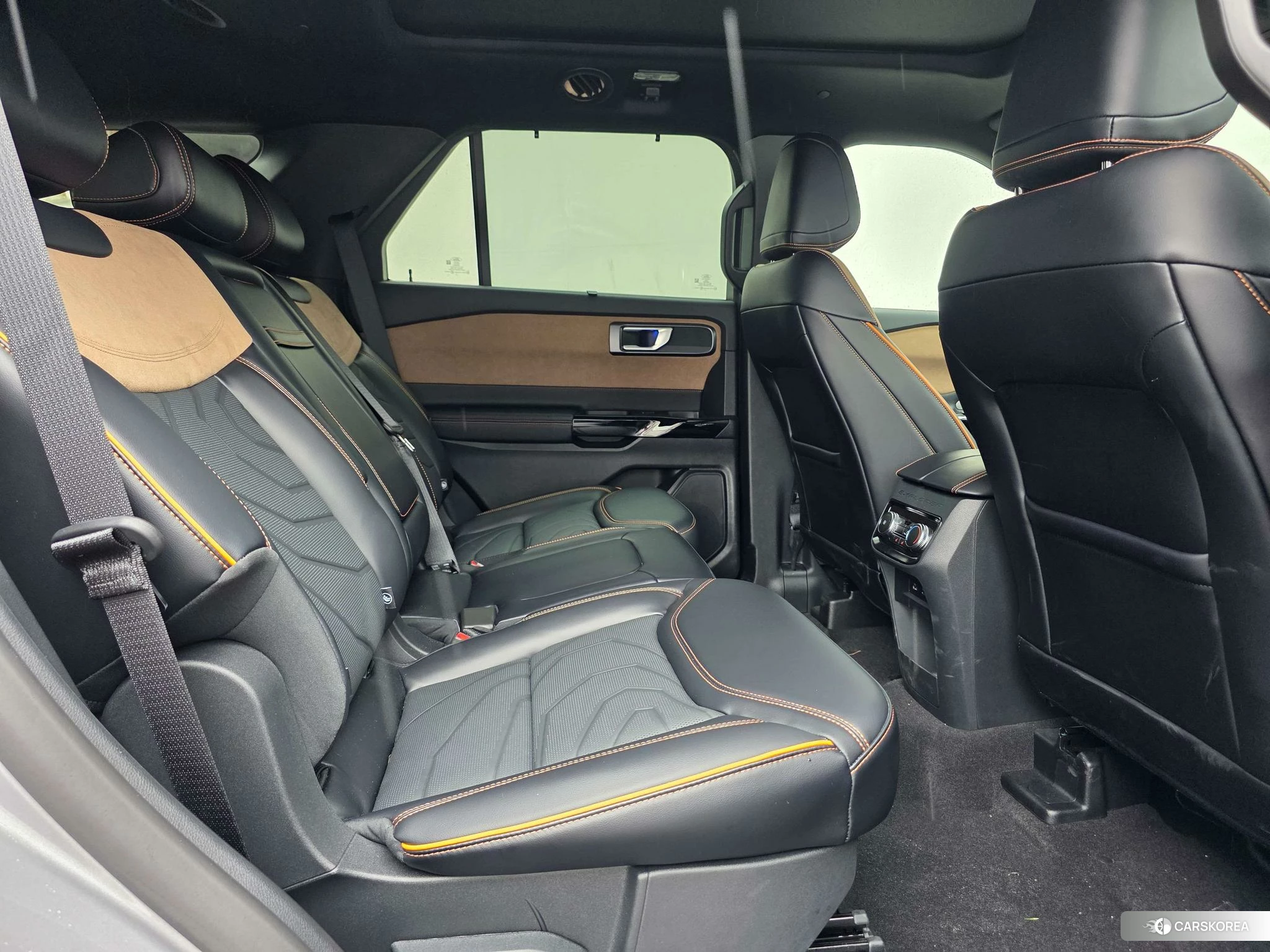 Ford Explorer 2024 Темно-серый из Китая